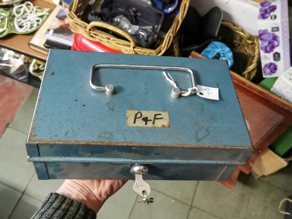 The secondhand cashbox